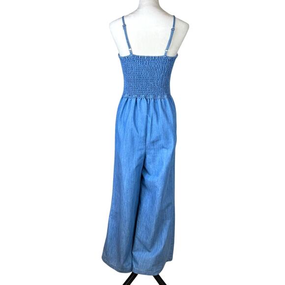 Jessica Simpson Chambray Blue Smocked Back Strappy Wide Leg Cropped Jumpsuit - Picture 3 of 9